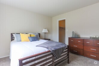 2BR,2BA,-934SF Bristle Bay - Runaway Bay Apartment Homes