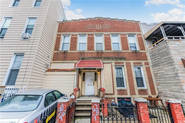 Building Photo - 32 Arion Pl
