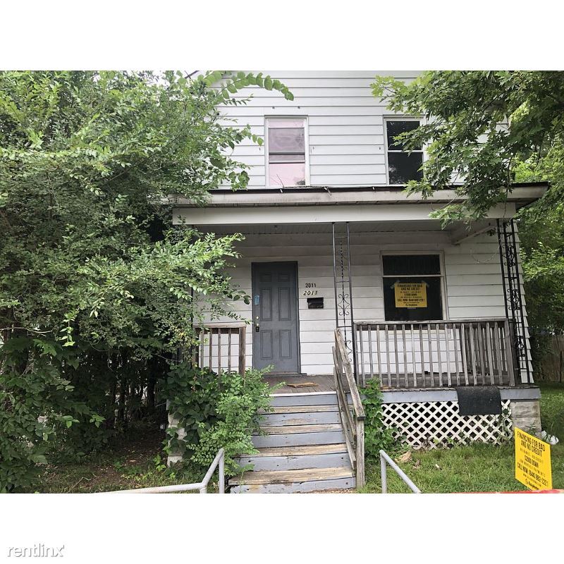 Primary Photo - 4 br, 2 bath House - 2010 N Prospect Rd A ...