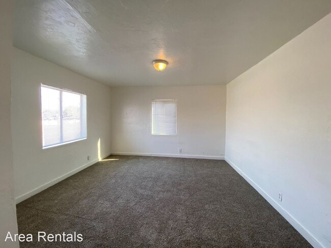 Building Photo - 2 br, 1 bath House - 34942 BIRCH ROAD