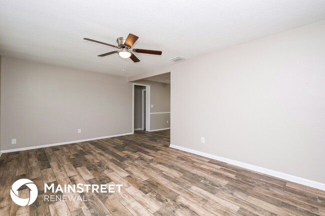 Building Photo - 3307 Kimberly Oaks Dr