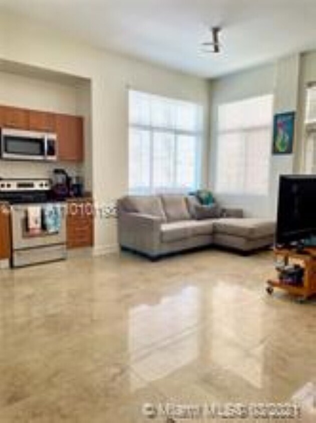 Foto principal - 3299 Bird Ave