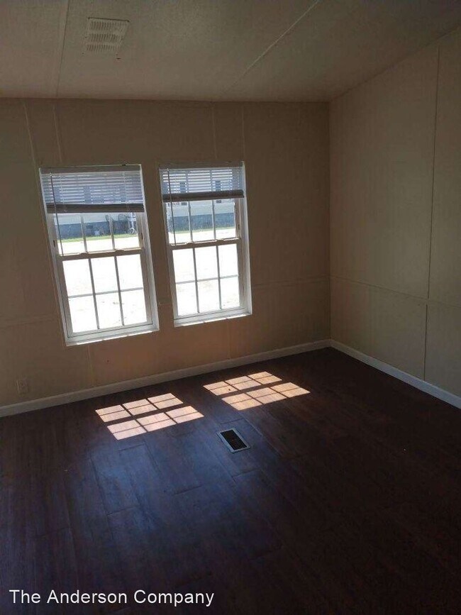 3 br, 2 bath House 526 9th St SW House Rental in Moultrie, GA