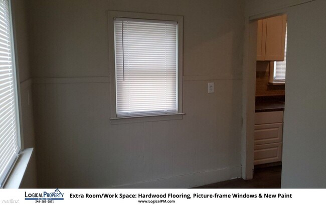 Building Photo - 2 br, 1 bath House - 14393 Strathmoor St