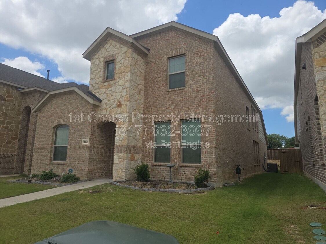 Foto del edificio - 10021 Elkhorn Dr
