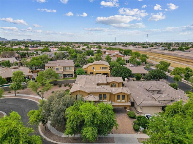 Building Photo - 4053 E Thunderheart Ct
