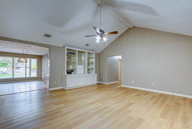 Foto del edificio - 31103 Alice Ln