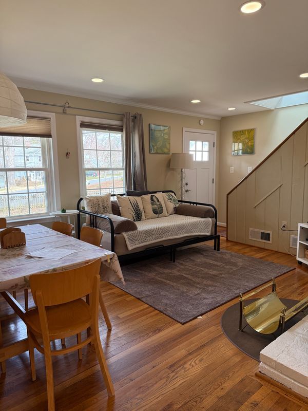 Foto del edificio - 407 Calvin Ln