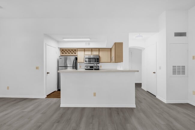 Foto del edificio - 7360 Westpointe Blvd