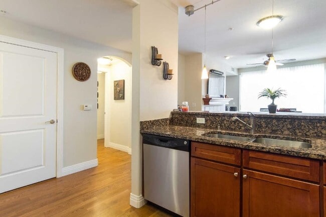 Photo - 9039 E Panorama Cir (Englewood, CO) Apartment