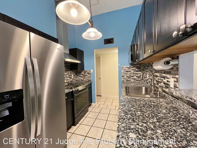 Foto del edificio - 3 br, 2 bath House - 205 Rodeo Drive