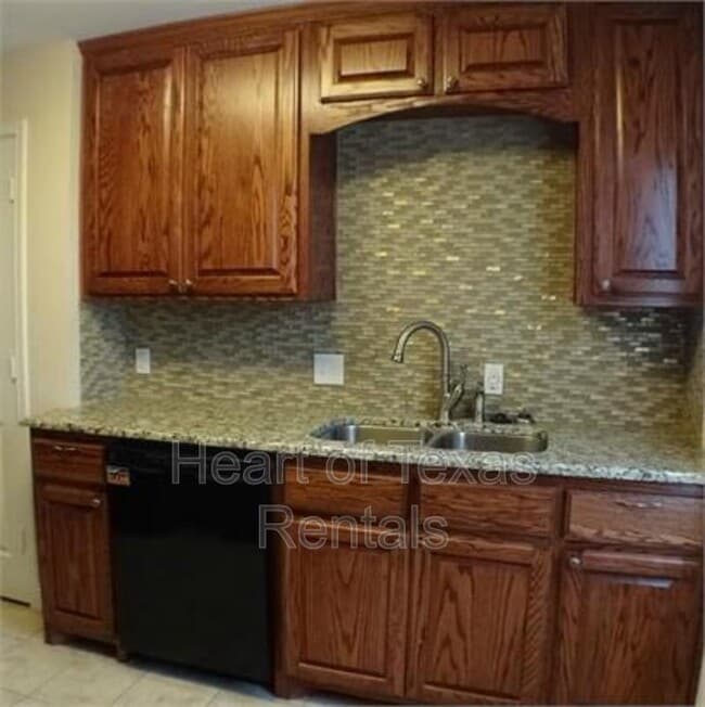 Foto del edificio - 2729 Proctor Ave