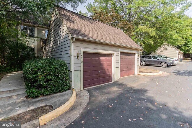 Foto del edificio - 4018 Lake Glen Rd