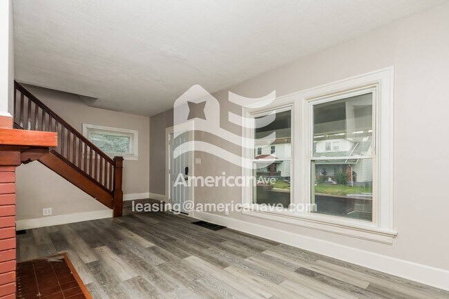 Building Photo - 412 Kolping Ave