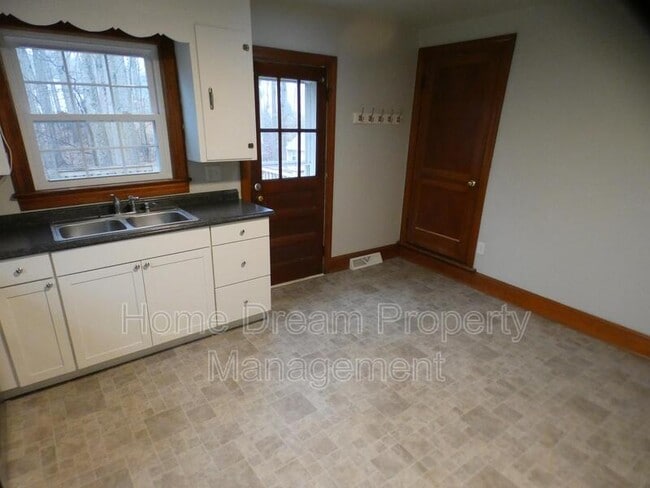 Building Photo - 12210 Chewning Ln
