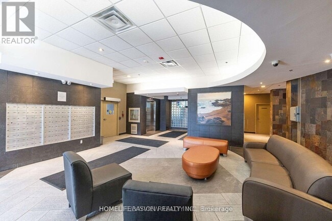 Building Photo - 890-890 Sheppard Ave W