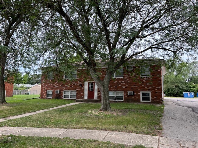 Building Photo - 103 College Park Ct