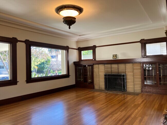 Foto del edificio - 45 Hawthorne Way