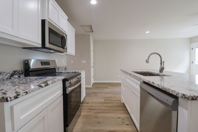 Building Photo - New Construction 3 Bedroom | 2.5 Bathroom | 1,650 sqft | Sand Springs