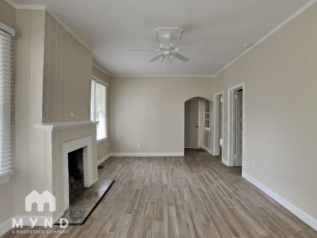 Building Photo - 3807 St Johns Ave