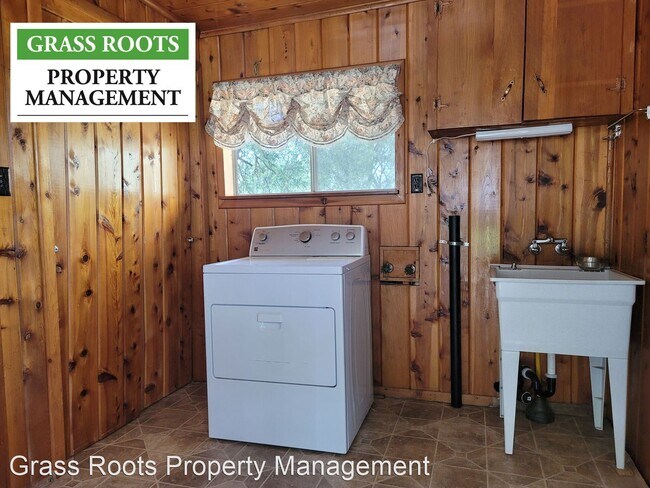 Foto del edificio - 3 br, 2 bath House - 10249 N Bloomfield Rd