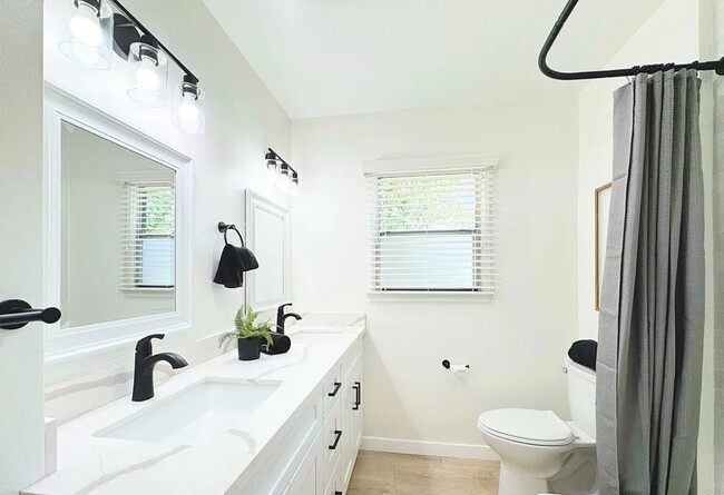 Foto del edificio - 20323 Lorne St