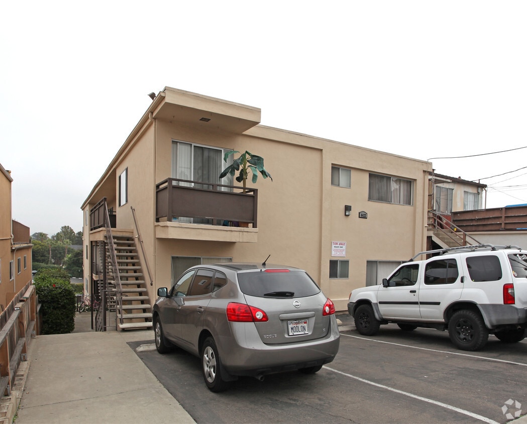 Primary Photo - 4422 Temecula St