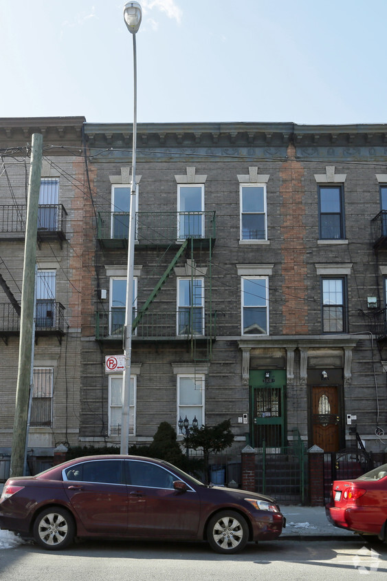 Building Photo - 1928 Pacific Street