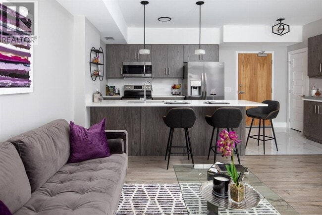 Photo du bâtiment - 480 Fairview Blvd