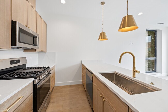 Foto del edificio - 1313 W Taylor St