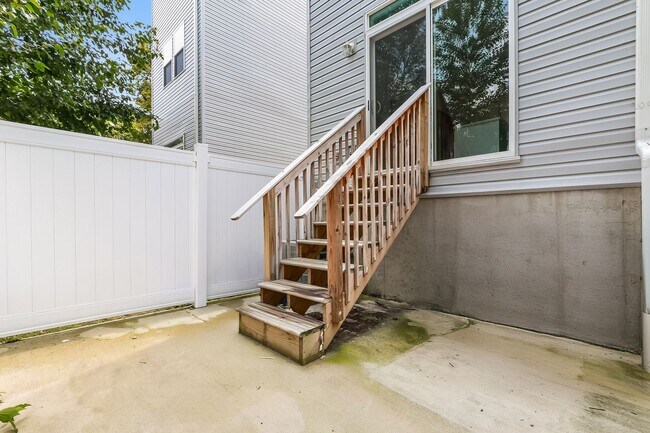 Foto del edificio - 1433 S Fallon St