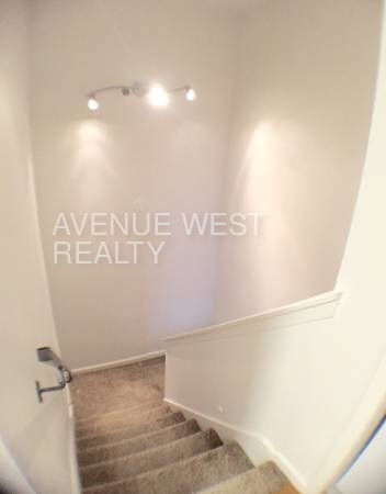 Building Photo - 4044 Buena Vista St