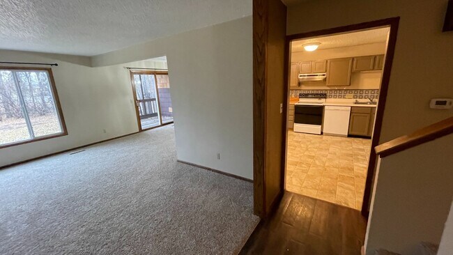 Foto del edificio - 2261 Springbrook Ct