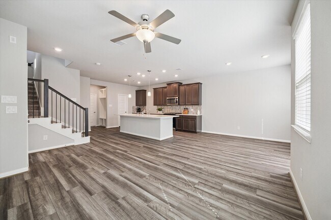 Foto del edificio - 1514 Lakeline Oak Dr