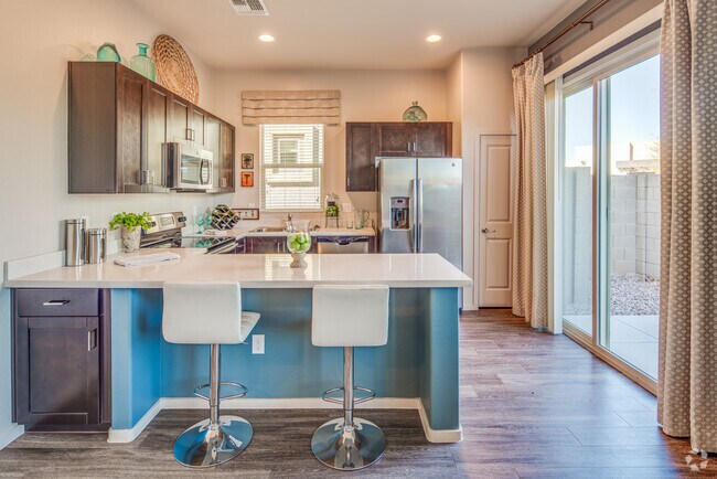2HAB, 2BA - 935 ft² - Keller Town Square