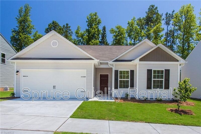 Foto principal - 3995 Meredith Woods Ln