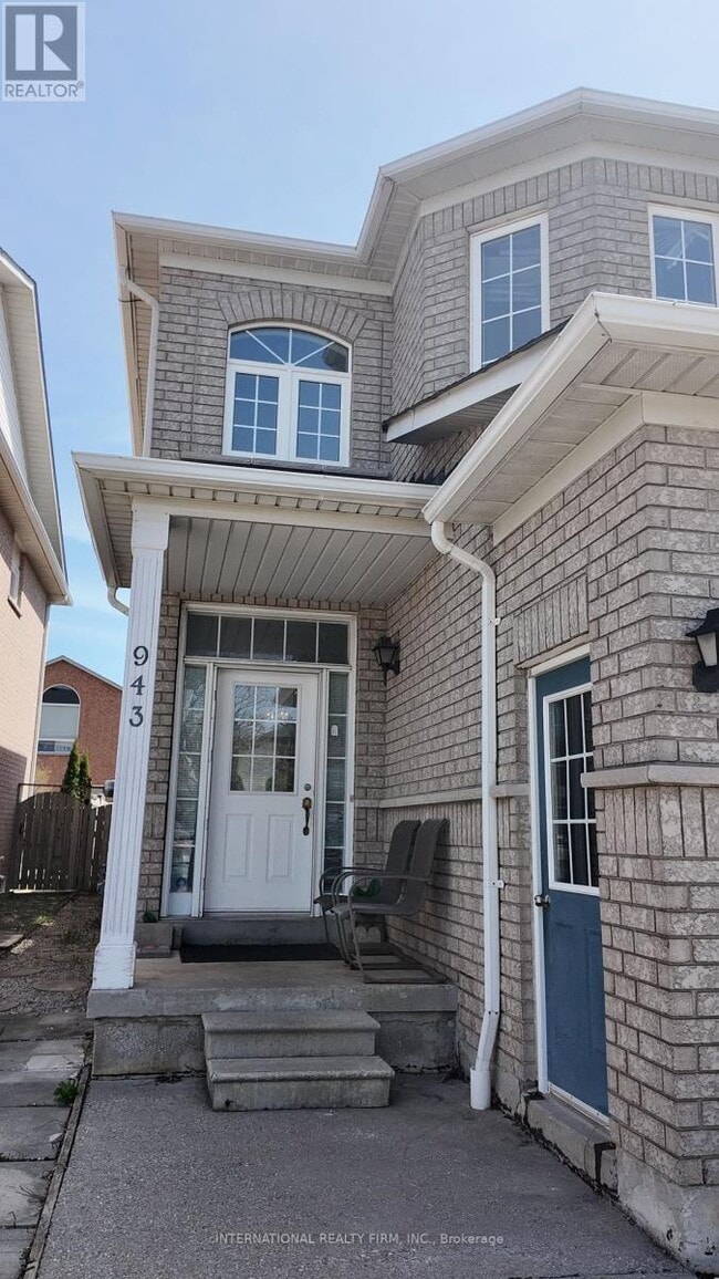 Building Photo - 943 Ledbury Crescent