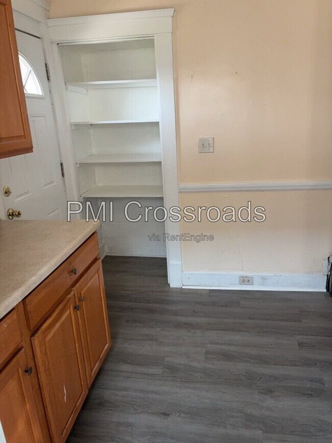 Foto del edificio - 1388 W 91st St