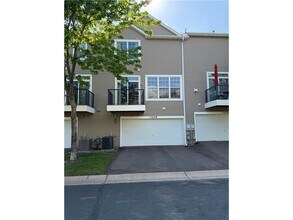 Building Photo - 15608 Prospect Rd