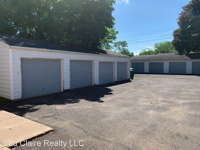 Foto del edificio - 415-421 W Grand Ave