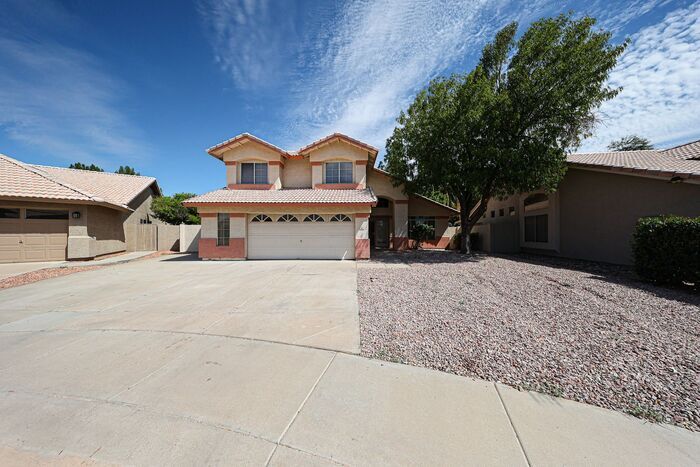 Foto principal - 5BD 3BA with Pool in West Chandler!