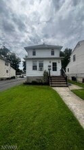 Building Photo - 41 3rd Ave