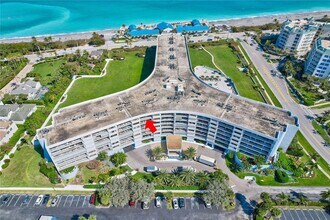 Building Photo - 6210 Jimmy Buffett Mem Hwy