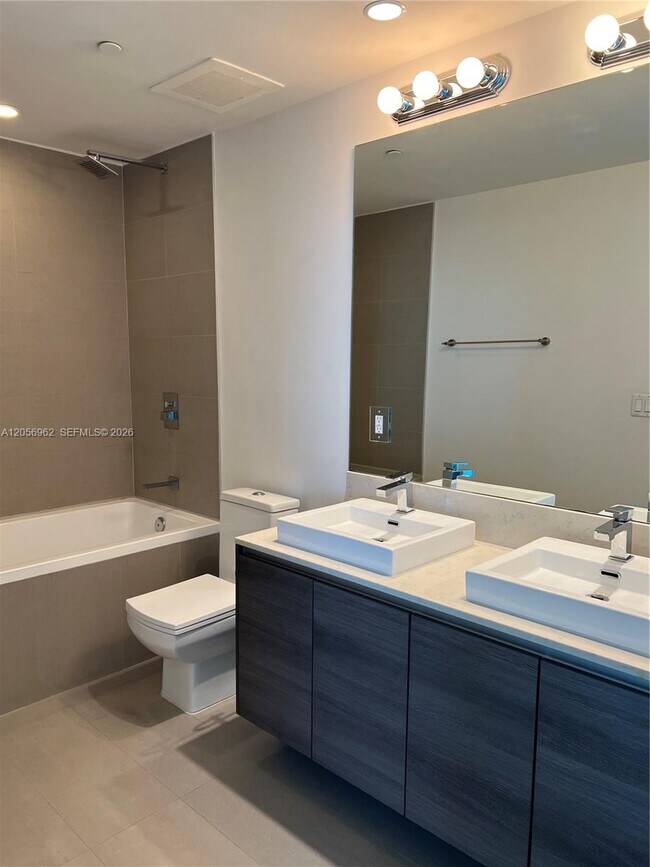 Foto del edificio - 1080 Brickell Ave