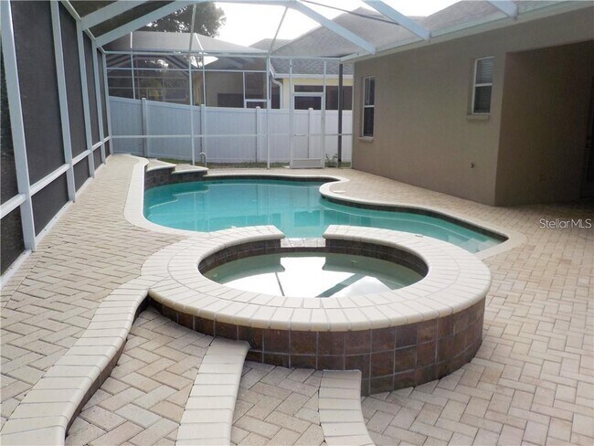 Building Photo - 2611 Bonterra Blvd