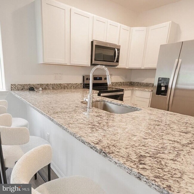 Foto del edificio - 229 Caterpillar Dr