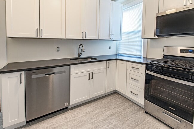 Foto del edificio - 2607 N Franklin St