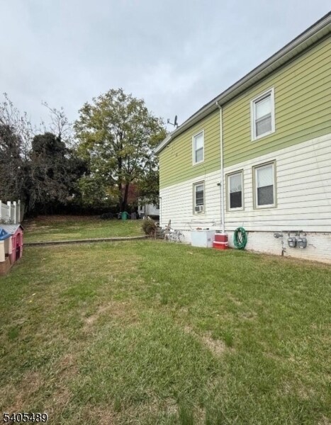 Building Photo - 437 Morrissee Ave