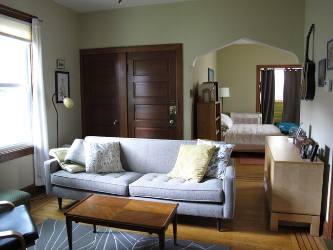Dining room/Living room - 322 8th Ave. NE