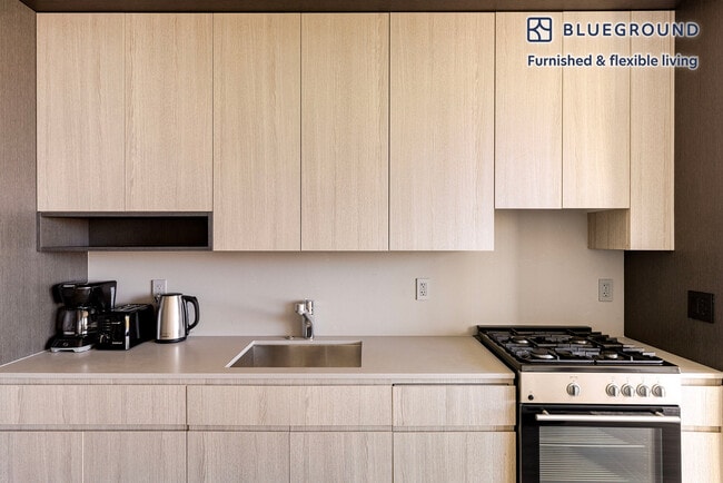 Foto del edificio - 1210 S Indiana Ave